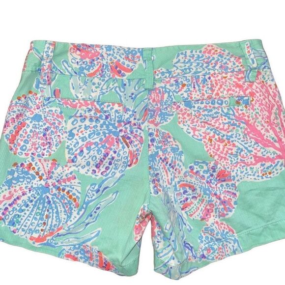 Lilly Pulitzer 5” Callahan Minty Fresh Shorts - Picture 12 of 16